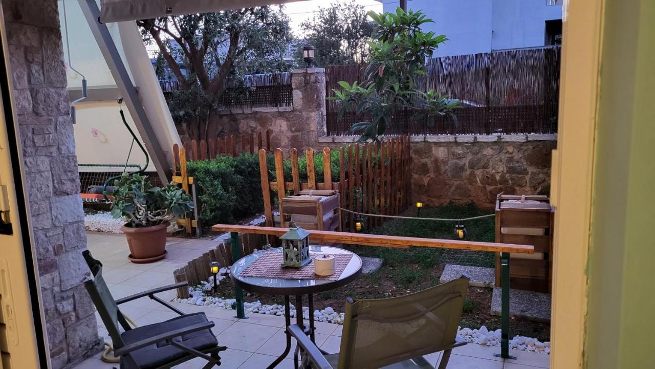 M&M Airport Stop Garden Apartment Spáta المظهر الخارجي الصورة