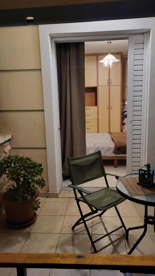 M&M Airport Stop Garden Apartment Spáta المظهر الخارجي الصورة