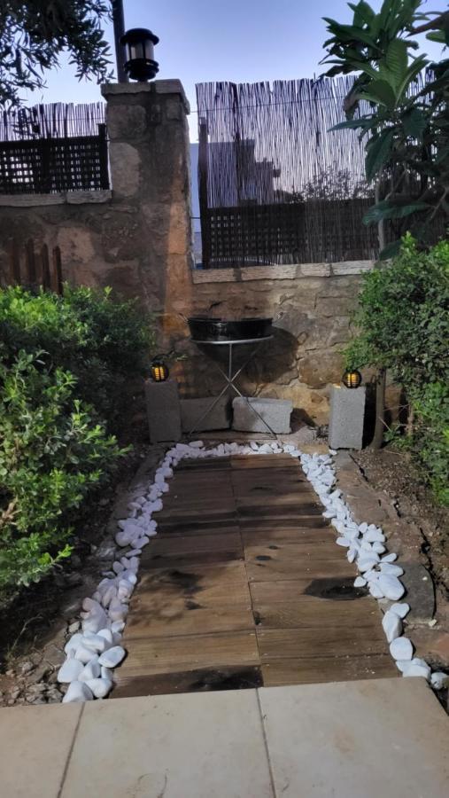 M&M Airport Stop Garden Apartment Spáta المظهر الخارجي الصورة