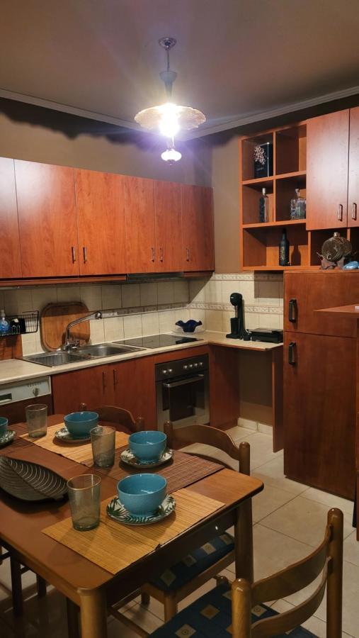 M&M Airport Stop Garden Apartment Spáta المظهر الخارجي الصورة