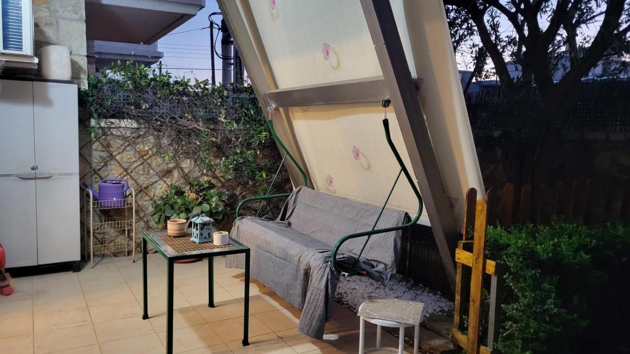 M&M Airport Stop Garden Apartment Spáta المظهر الخارجي الصورة